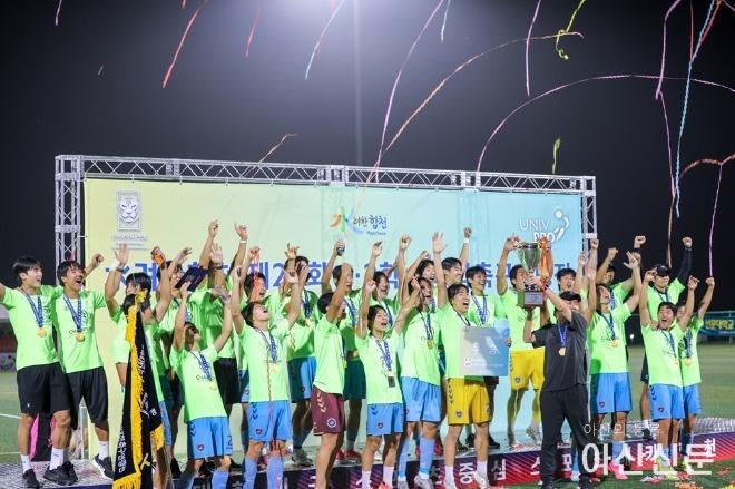 선문대 축구부, 승부차기 혈투 끝 정상…2년 만에 우승컵