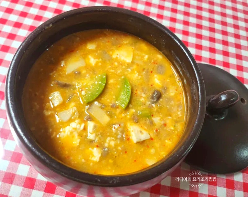 더위에 지친 가족 입맛 돋우는 소고기 강된장 끓이기