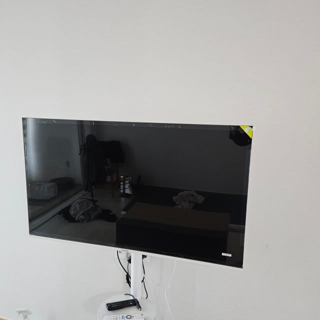 무빙큐빅스 50인치 QLED 4K 이동식 스마트TV 공간 활용 중심으로 본 리뷰
