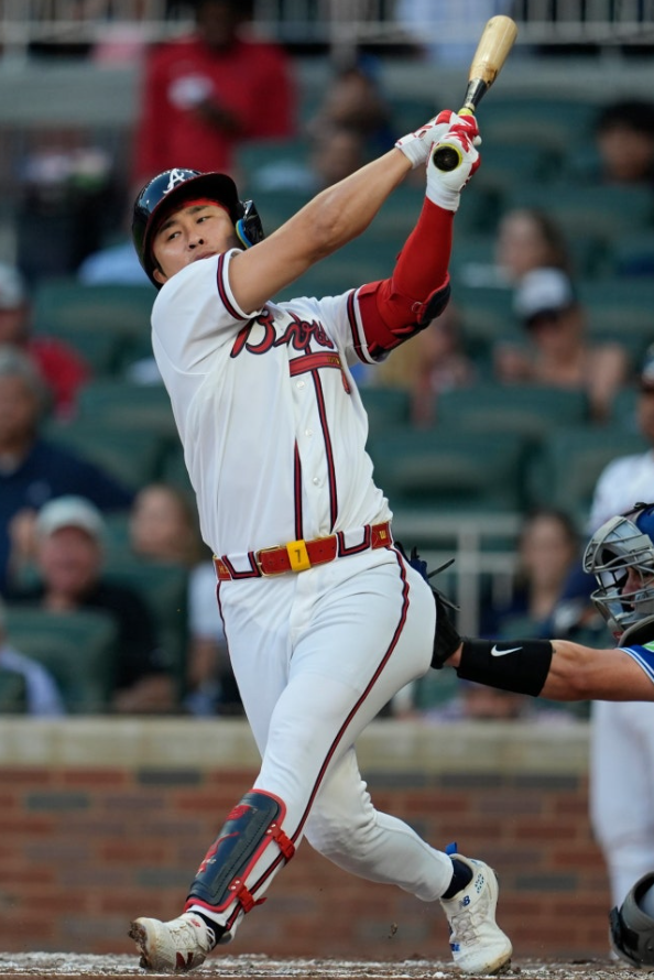MLB 2경기 연속 안타 1도루 <b>김하성</b> 이정후는 대타 출전해 볼넷