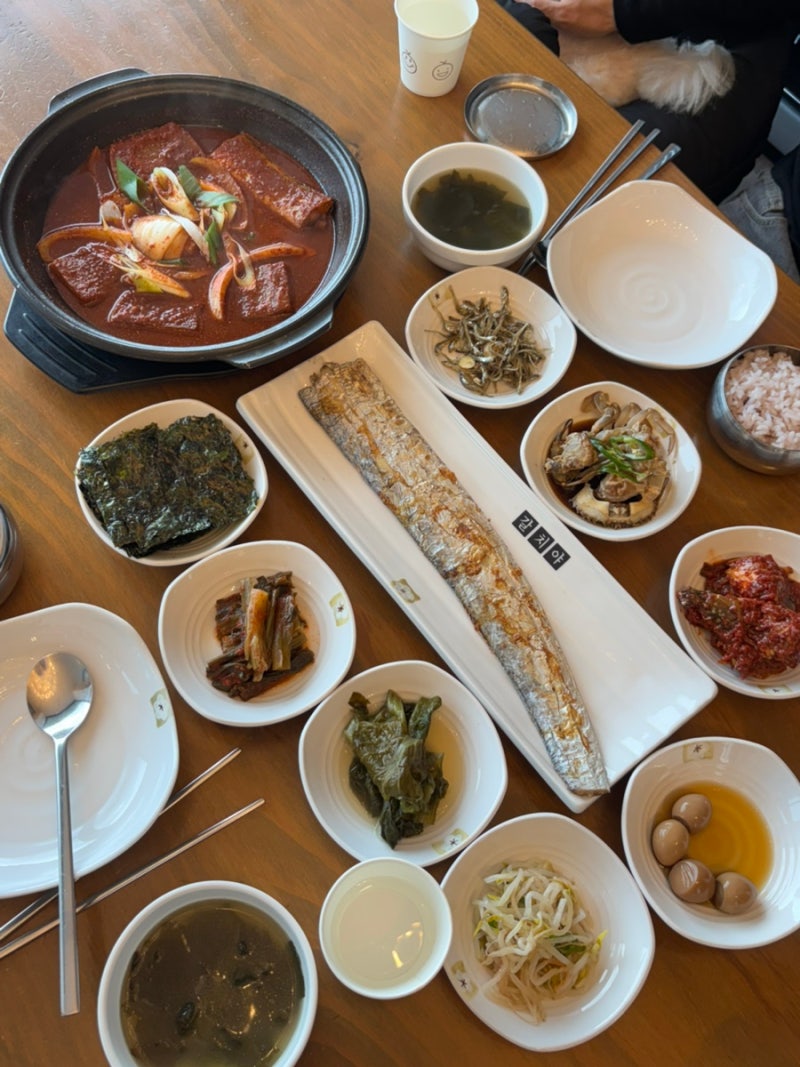 여수밥상 갈치야 | 여수갈치조림맛집, 갈치구이, 애견동반