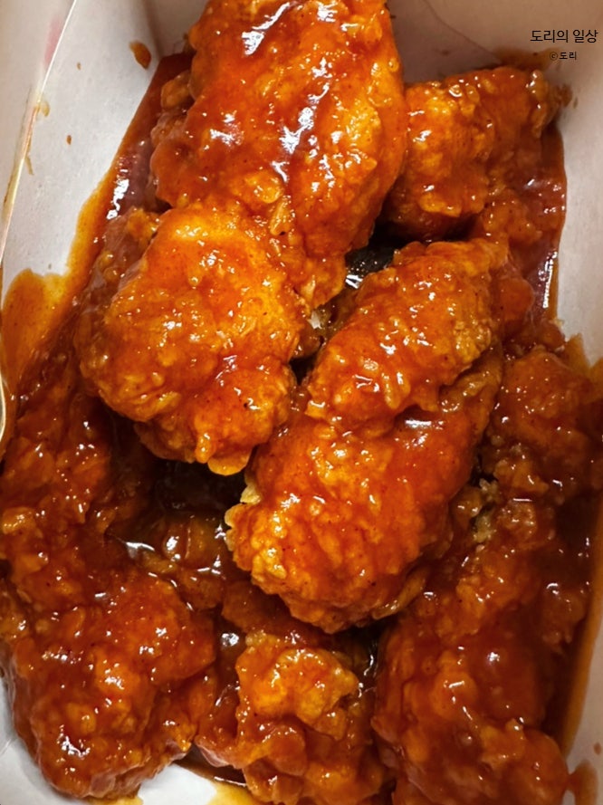 [KFC 치킨] kfc 순살 통다리 치킨 후기 (핫크리스피 치킨, 갓양념통다리,트러플치르르통다리)ㅣ....