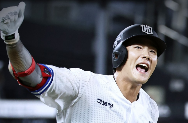 KT의 1위 수성, 마지막 주인공은 ‘엄상백 보상선수’ 장진혁이었다