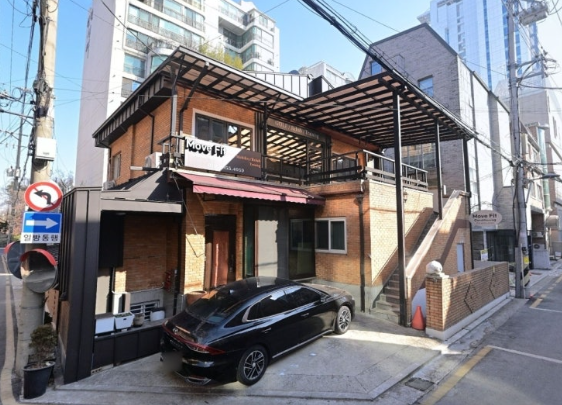 <b>건물</b>주 여자 아이돌- <b>나연</b>이 청담동에 <b>95억</b>원을 꽂다