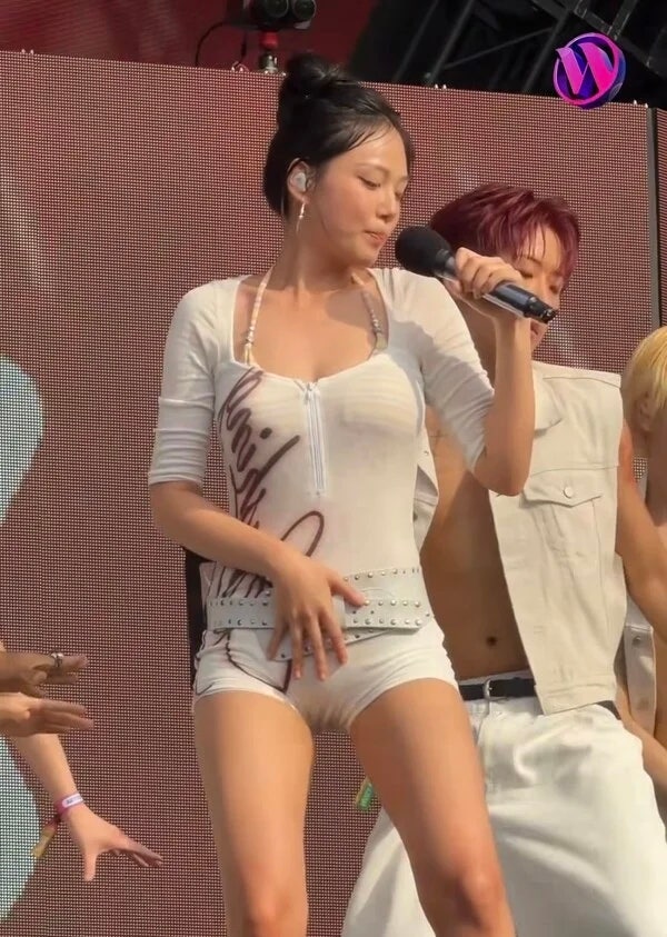 비비 워터밤 선정성 논란 정면돌파…'돈 값 해야 한다' 공연 철학 밝히자 반응 폭발