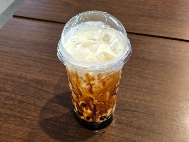 서울고속버스터미널 카페 타이거슈가 강남고속터미널점에서 흑당밀크티 버블티
