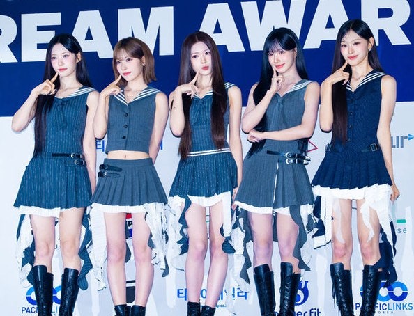 17cm 굽 신고 완벽했던 카즈하… 발레리나가 포토월을 접수한 이유