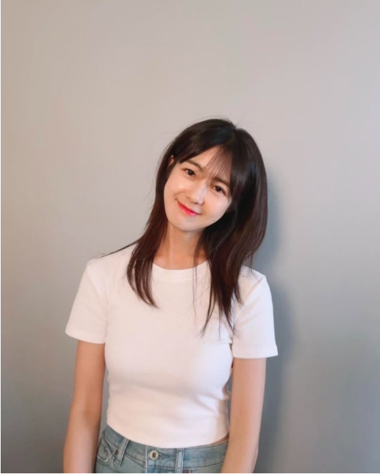이요원 프로필 나이 학력 남편 박진우 자녀, "23살에 결혼해 벌써 삼남매 엄마네요!"