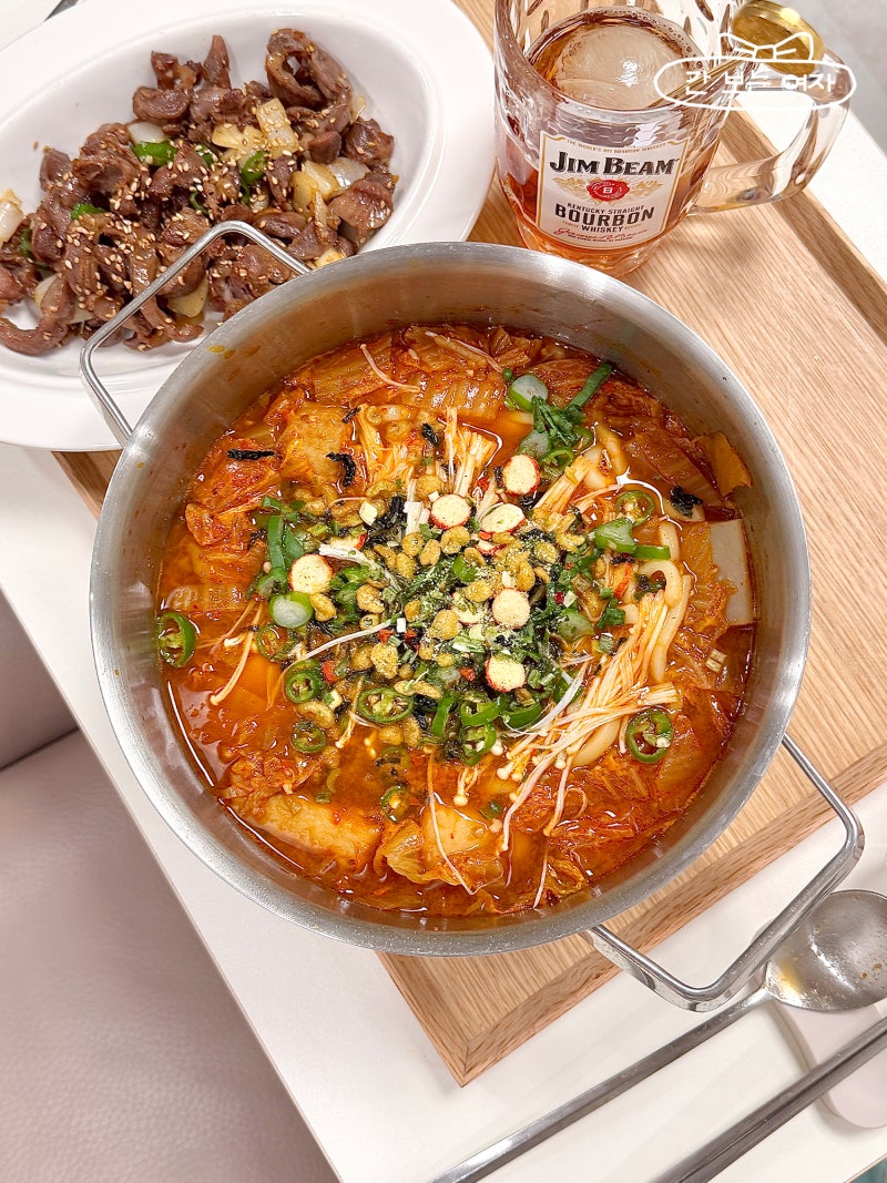 투다리 부럽지 않은 생생우동 김치우동 끓이는법, 간단한 국물 술안주 추천