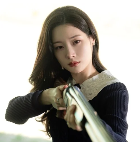정채연, 조폭 보스 딸 충격 고백? 7명 양다리 남친에 허성태 향해 장총