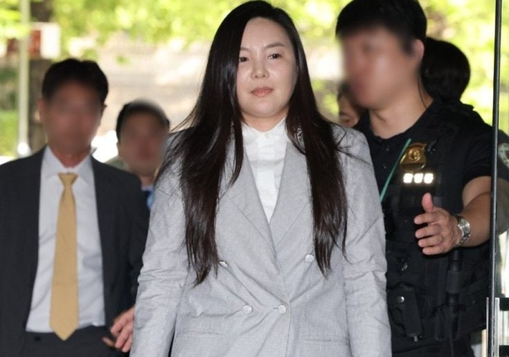 242억 받아놓고 굿즈 한 개 없다…첸백시·태민 이름값만 챙긴 사기극 전말