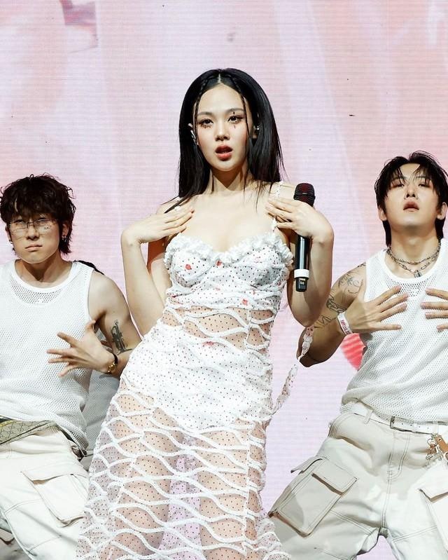 비비 워터밤 선정성 논란 왜? 3개월 준비했다는 무대 비하인드
