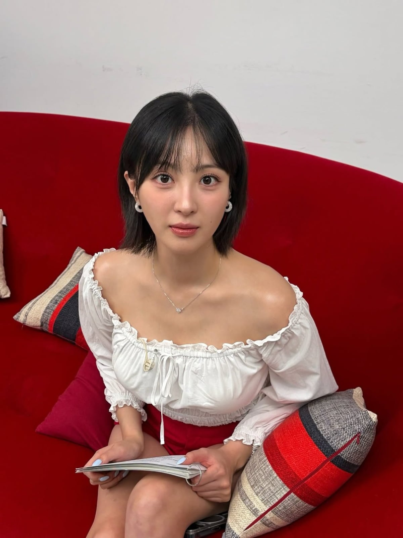 "악플도 겸허히 받겠다" 나솔사계 MC 정혜성, 촬영장 근황과 심경
