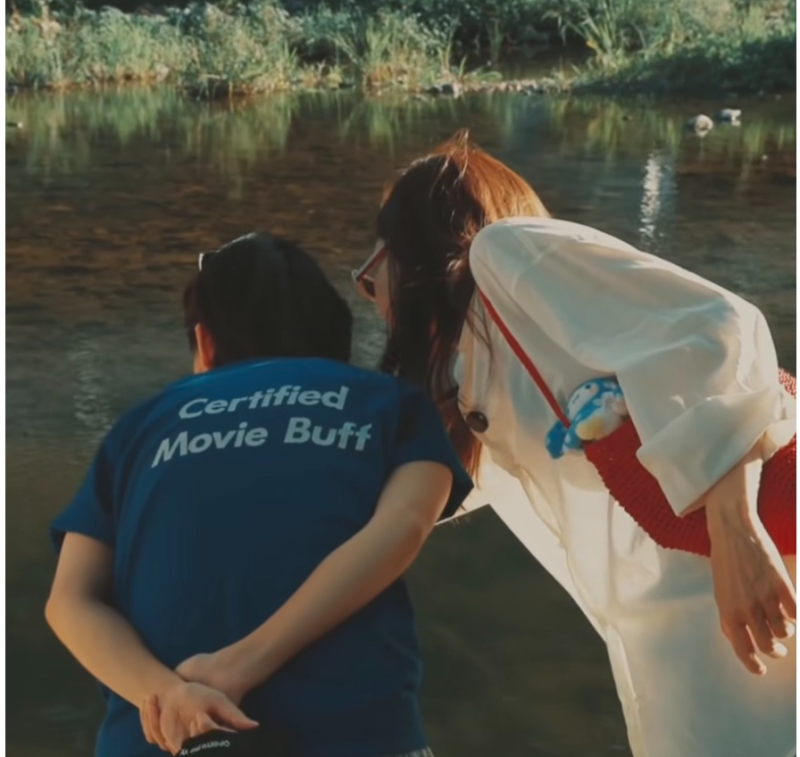 "It's an onion bag, but it costs 320,000 won?" The red bag that sold out as soon as Gong Hyo-jin's YouTube video was released