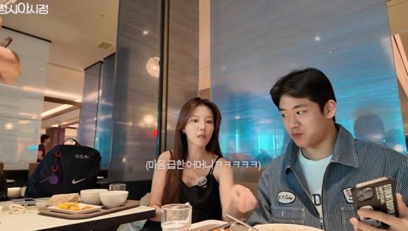 17살에 183cm… 정시아 아들, 집안 3대가 연예인인데 아이돌 앞에서 "심장 쿵쾅" 고백한 사연