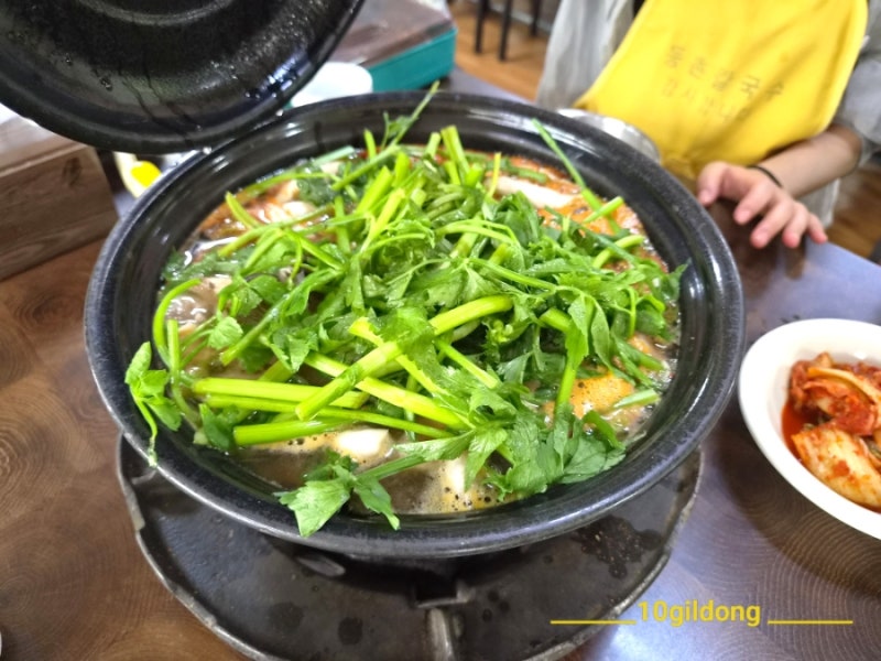 [서울 등촌동]등촌 최월선칼국수 | 등촌칼국수 원조로 유명한 버섯매운탕, 칼국수부터 볶음....
