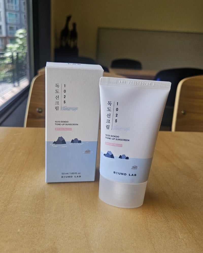 [솔직후기] 라운드랩 독도 톤업 선크림 후기｜백탁없는 자연스러운 톤업 꾸안꾸 화잘먹 선크....
