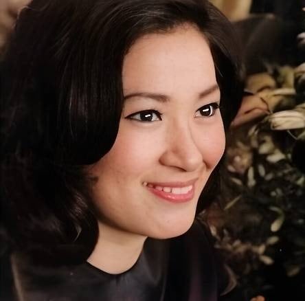 "아버지가 재무부 장관에 200평집에 살았는데..." 이화여대 입학했다 결혼때문에 학교 그만둔 ....