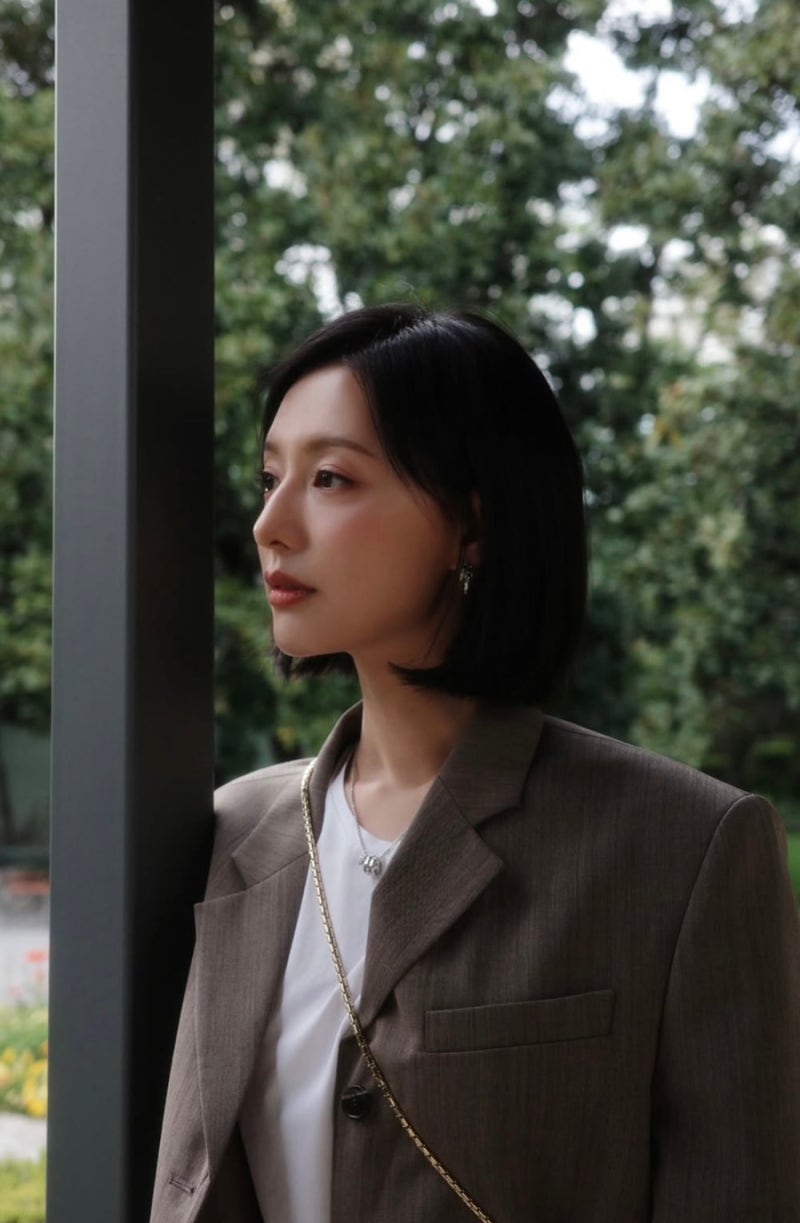 So This is Why People Get the Bob Haircut Bug! Kim Ji-won's Bob: Why She Looks Even Prettier After Cutting Her Hair