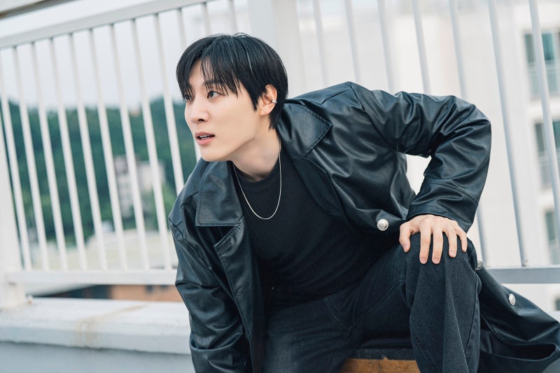 배우 신현수 <유부녀 킬러>, 공효진의 러시아 친구로 합류…세르게이의 수상한 귀환