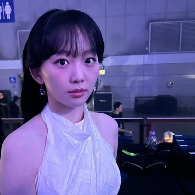 진기주, 37세 동안 미모 '삼성 사원과 기자 거친 역대급 이력'