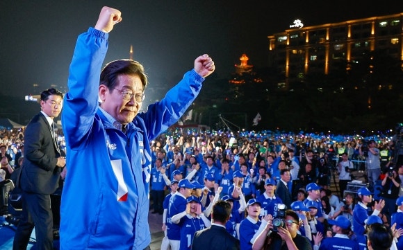[여론조사] 급하락 중인 이재명 대통령 지지율, 원인과 진단