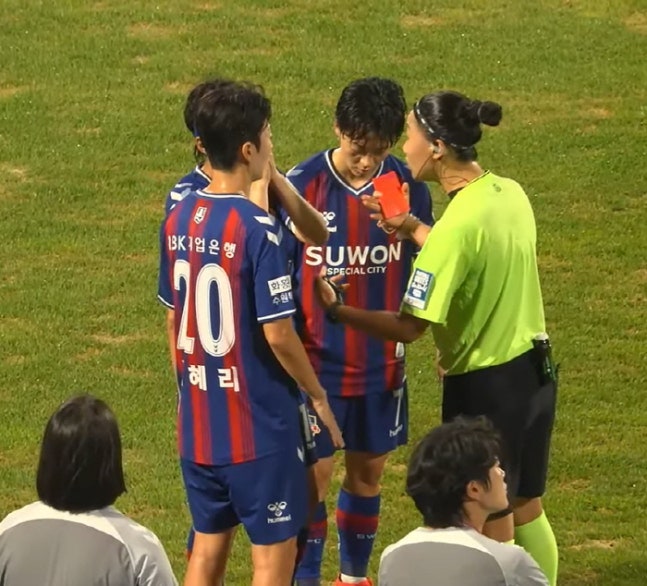 지소연 성희롱 생리하나봐 WK리그 심판 막말 논란(초반부터 예민해 생리하나봐), 대중의 반응