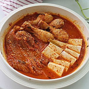 닭김치찜 레시피 묵은지로 실패없는 닭다리김치찜 만들기