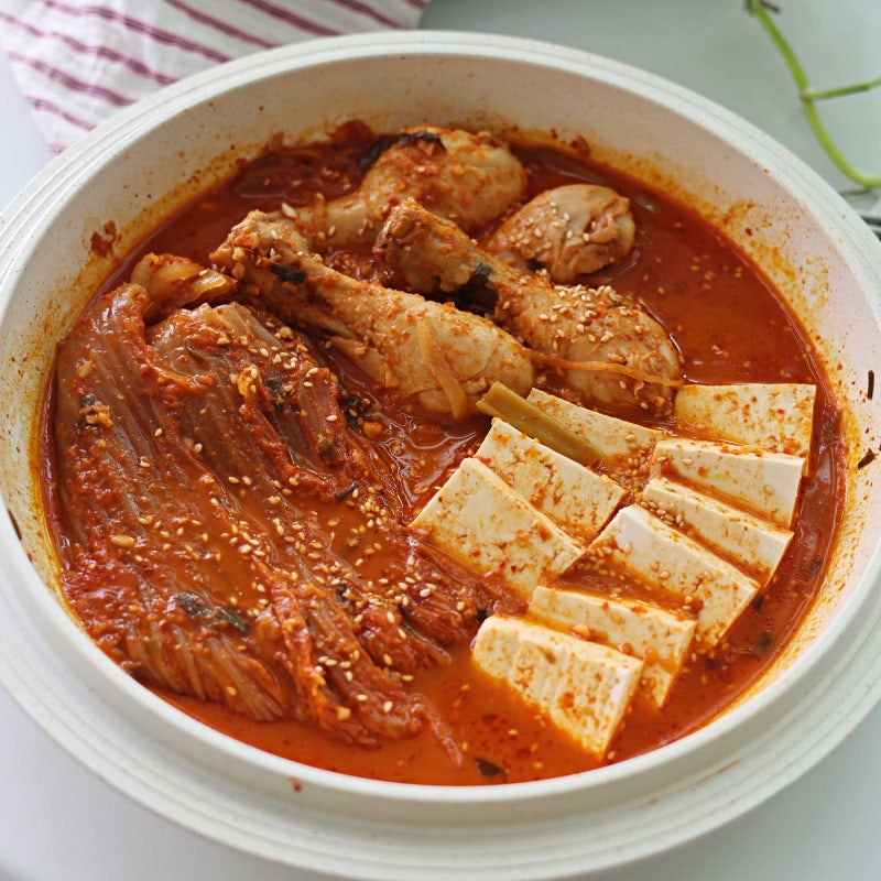 닭김치찜 레시피 묵은지로 실패없는 닭다리김치찜 만들기