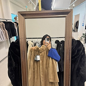 안성 모피아울렛 모피코트 전문 매장 이벨렌