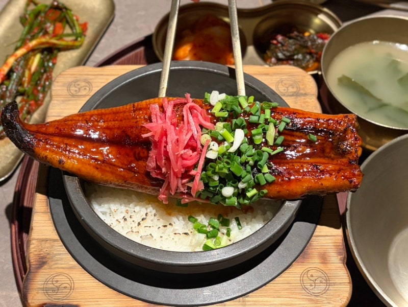 강남역 점심 모임 한식이라 부담 없는 한 끼 타닥타닥 솥밥 더룸
