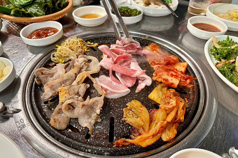 김해 외동 맛집 옥이네뒷고기｜10년 넘게 다닌 단골 후기, 50분 웨이팅에도 찾는 김해 뒷고기 ....