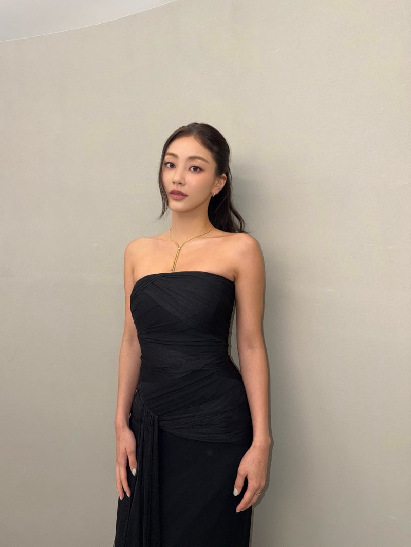 ⭐트와이스 지효 포니테일이 안 당겨 보이는 건 잔머리 덕분이었어요