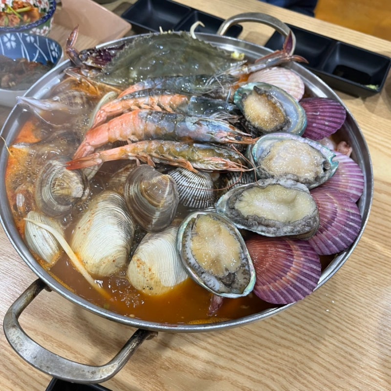 기장 부산추모공원 근처 맛집 식당, 정관만선해물탕 주차장 가족외식