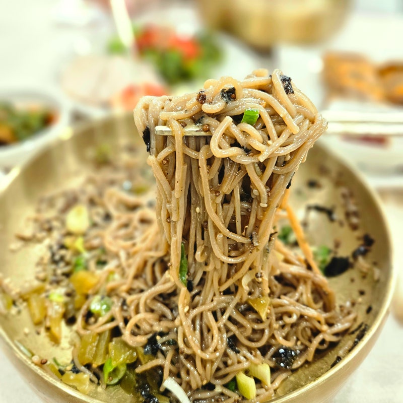 쌍문역맛집 의령메밀집 쌍문점 고소한 들기름소바와 보쌈 후기