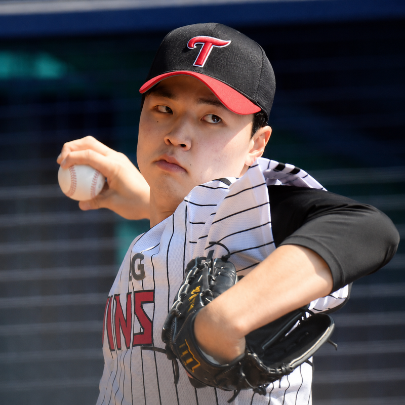 “12승 투수가 지금은 2군에 있다” LG 최연소 10승 이민호, 다시 시작된 복귀 시즌(KBO)