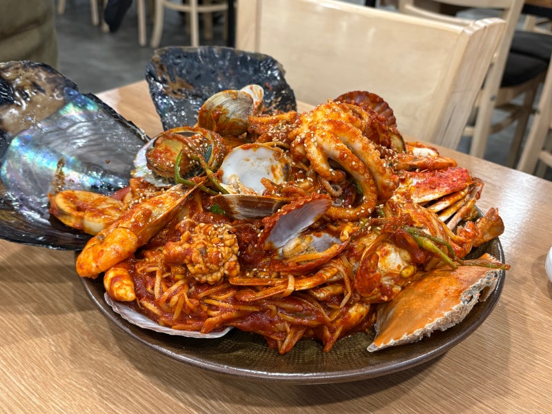 과동기 모임에서 먹은 여의도 직장인 맛집 해화동 해물찜, 새우 서비스에 볶음밥까지 완벽했....