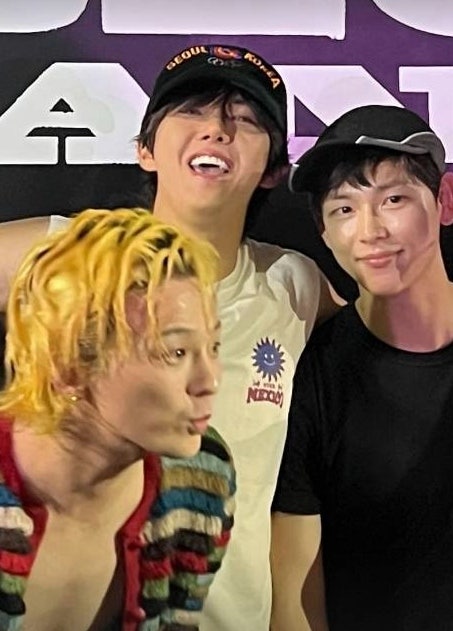 “황광희 맞아?” 종이인형 이미지 벗고 떡 벌어진 어깨 드러낸 뜻밖의 근황