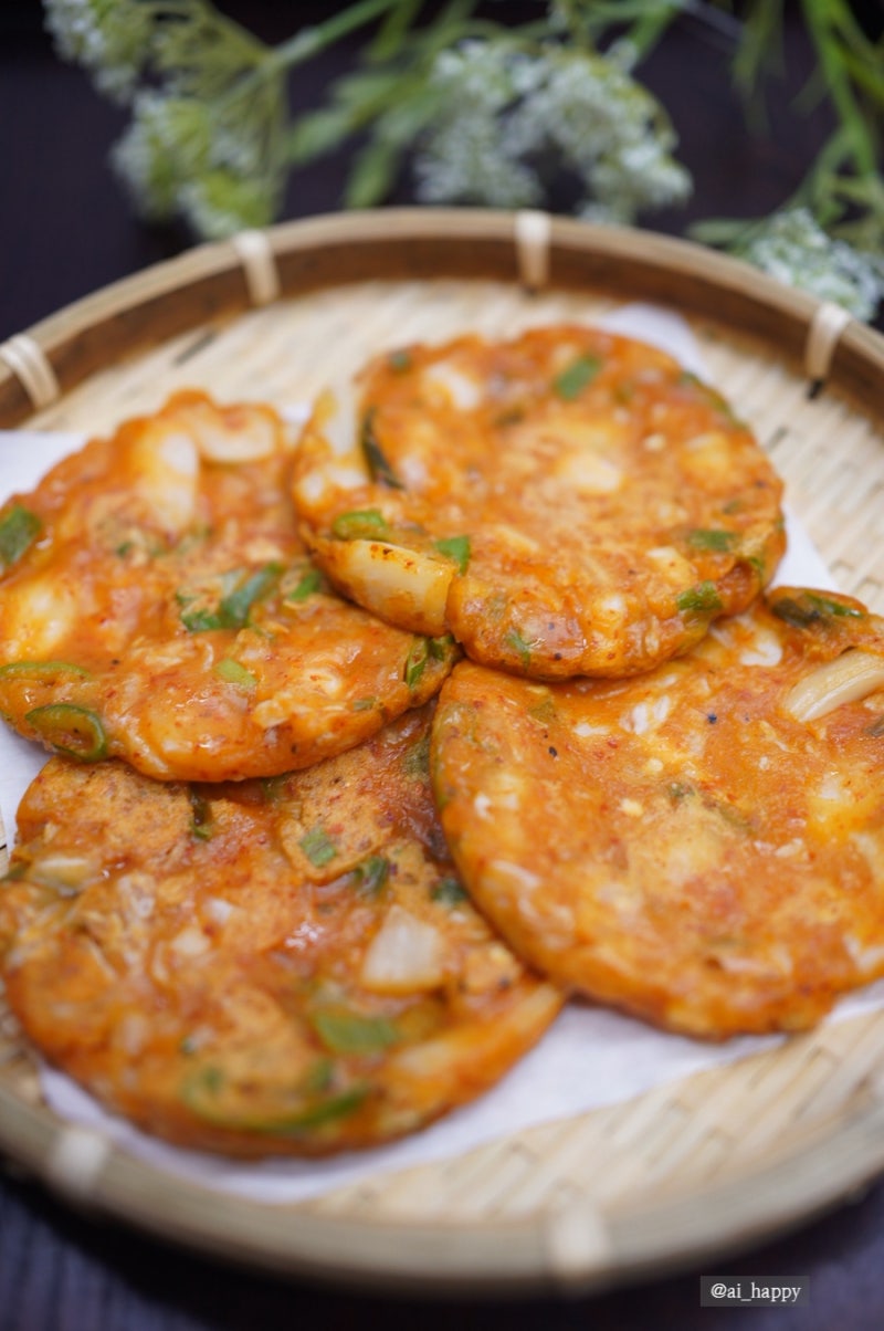 바삭한 김치부침개 만드는 법 김치전 반죽 쉽고 간단한 레시피
