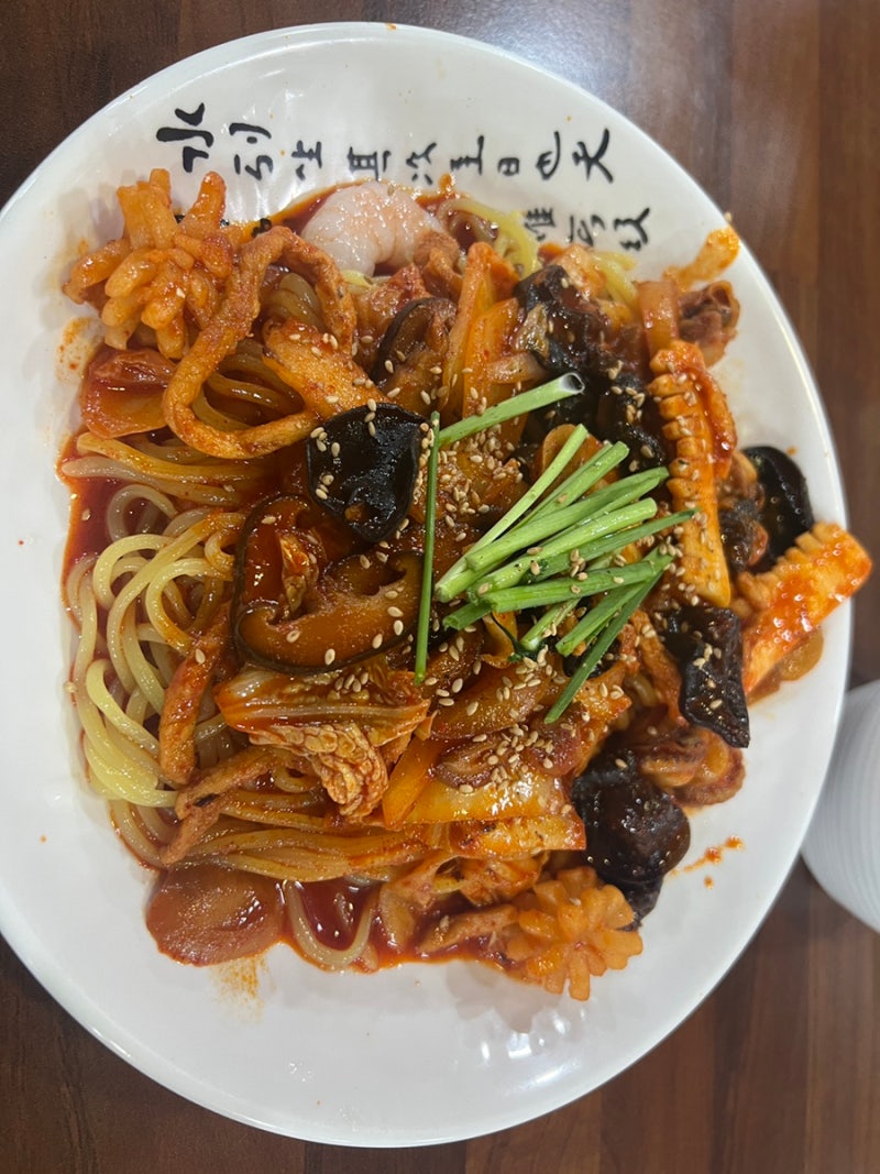 영통 짬뽕 맛집 화붐짬뽕 솔직후기｜불향 제대로인 볶음짬뽕, 맛은 좋은데 가격은?