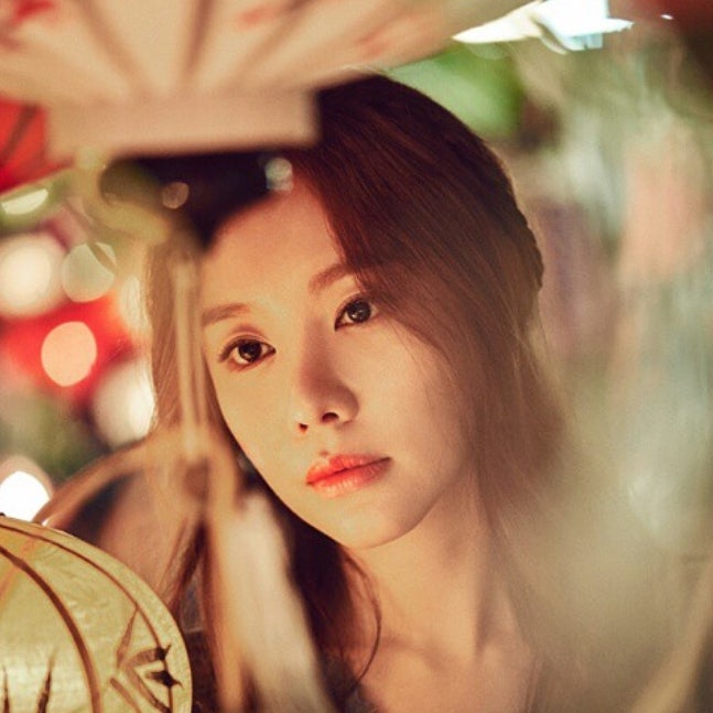 김아중 얼굴 달라졌나? 4년 공백 뒤 공개한 근황에 시선 쏠린 이유