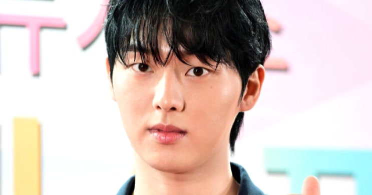 말릴 사람 없잖아 팬들마저 얼어붙게 만든 <b>최현욱</b>, 아침 <b>만취</b> 생방....