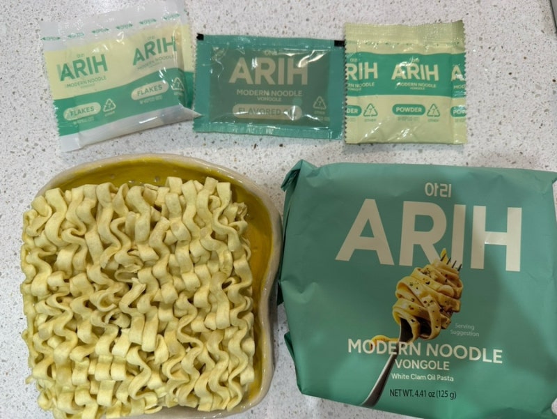 팔도 X BTS 콜라보 | 아리 ARIH 봉골레 파스타 끓여 먹어본 후기 MODERN NOODLE VONGOLE 조리방법