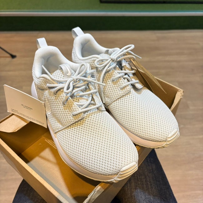 나이키 골프화 로쉐 G NN (ROSHE G NN) 230mm - 가볍고 편한 실내 연습장 골프화 롯데아울렛 구매 후....