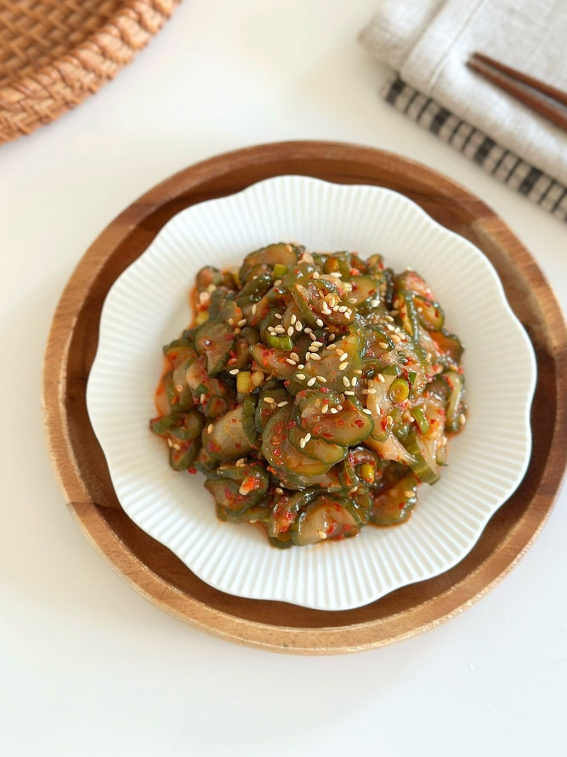오독오독 입맛 살리는 오이지무침 만드는법