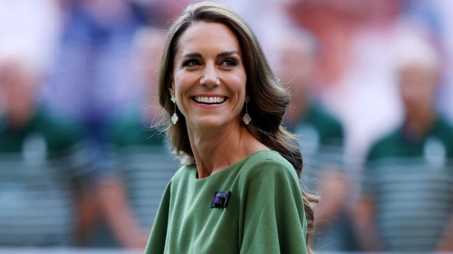 케이트 미들턴(Kate Middleton)은 까다로운 사무실 복귀 복장 문제에 대한