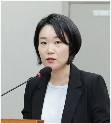 “변호사 그만두고 환경운동”…이소영 프로필 총정리, 41세 재선 의원이 중기부 장관 후보....