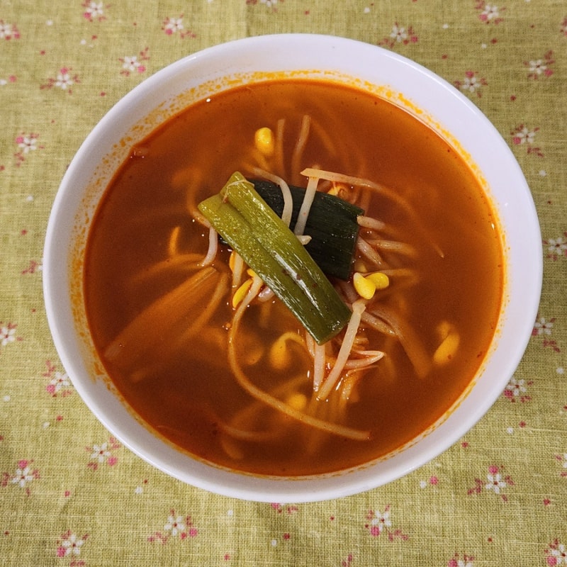 시원하고 얼큰한 콩나물국 쉽고 간편한 얼큰 콩나물 국 황금레시피