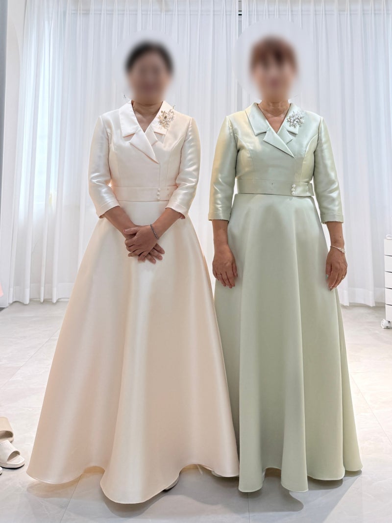 W10. 울산 혼주 한복 대신 "레브드몽드 양장드레스"