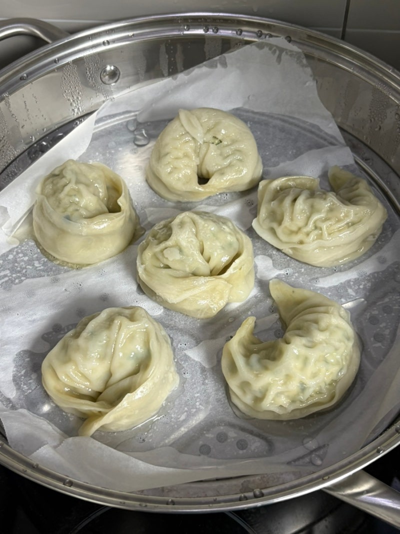 냉동 만두 안 달라붙게 찌는 법, 시간, 간장소스 레시피